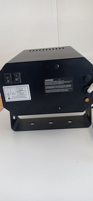 Projector com cores de tecto