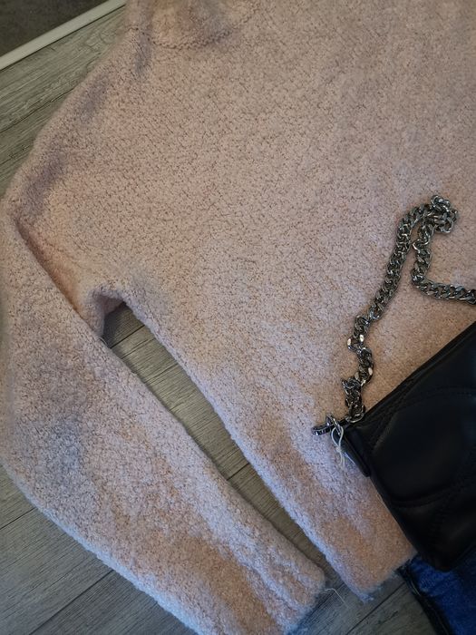 Sweter z wełną Mohito S