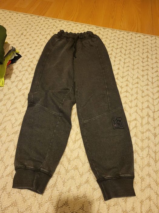 Spodnie dresowe 134