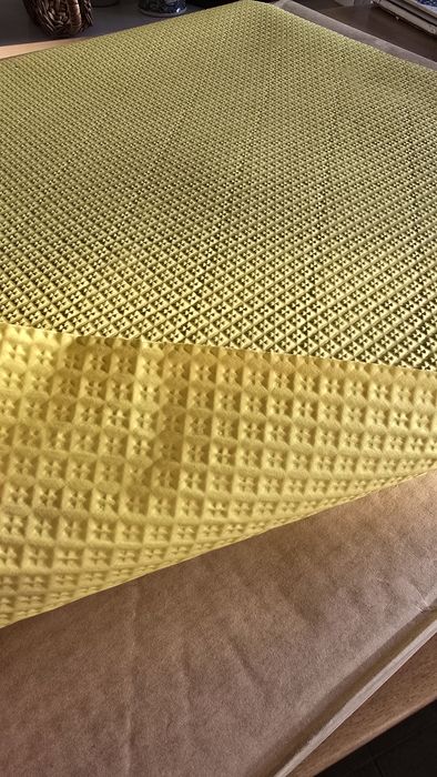 Resmas de Papel Amarelo 60cm x 60cm
Cada resma
