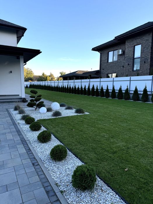 Професійна стрижка рослин і газонів, розчищення ділянок