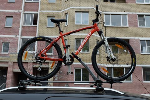БВ Велокріплення Thule FreeRide 532 на поперечини на даху авто для перевезення 1 велосипеда нові вітринні вживані