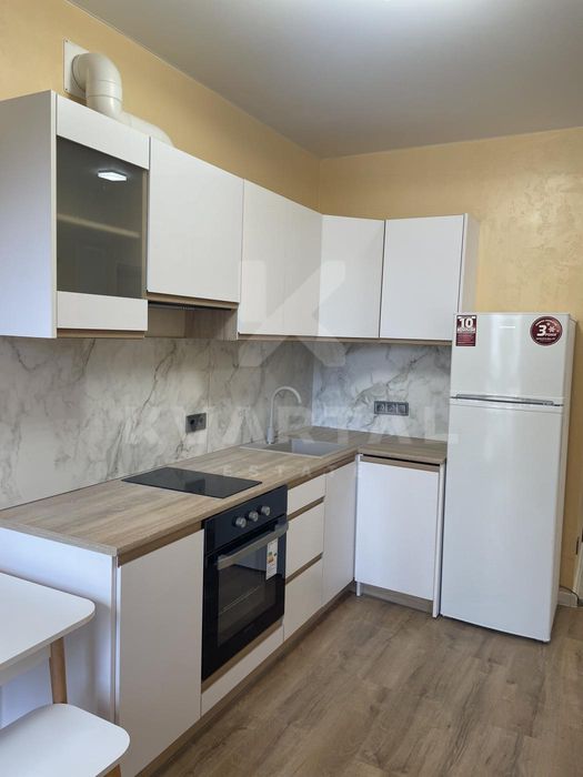 Продам 1к квартиру з новим ремонтом, меблями та технікою.