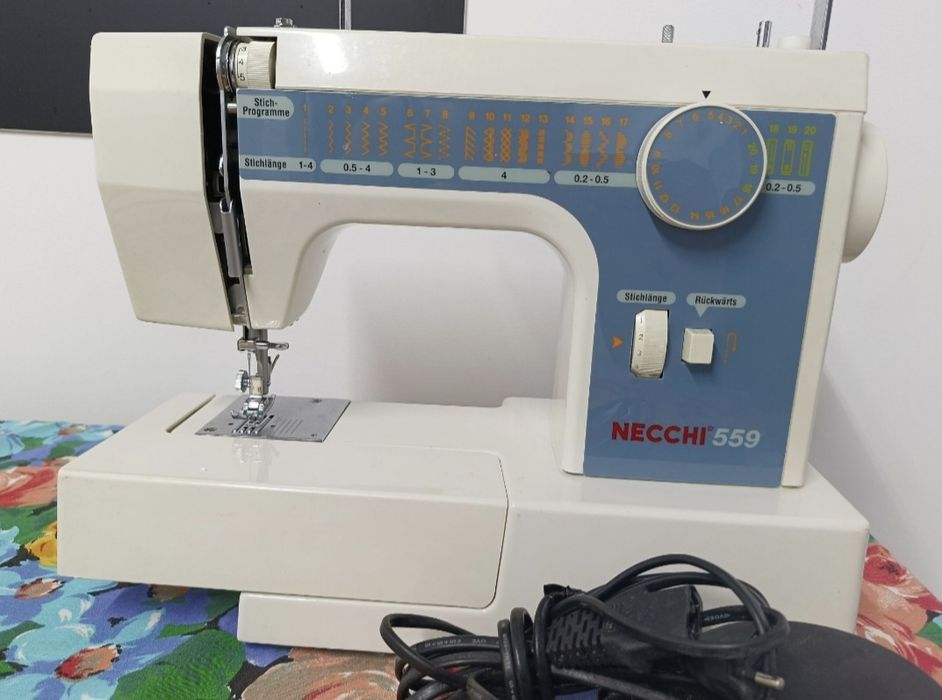 NECCHI jak nowa! Z overlokiem maszyna do szycia