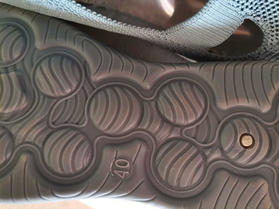 obuwie sportowe sneakersy