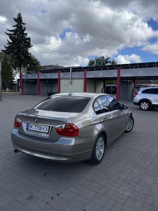 Продам Bmw e90 318i