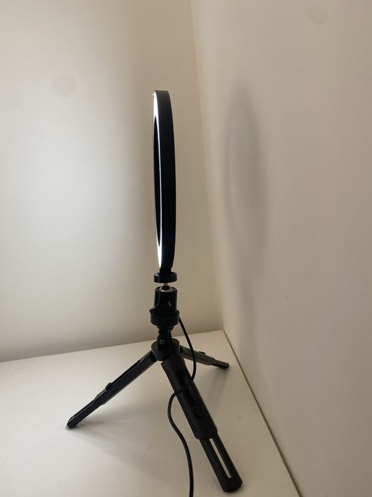 Anel de luz com tripé de mesa