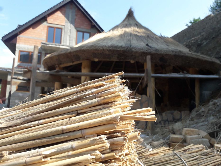 Renowacja dachów z trzciny. 20 lat doświadczenia. Cała Polska.