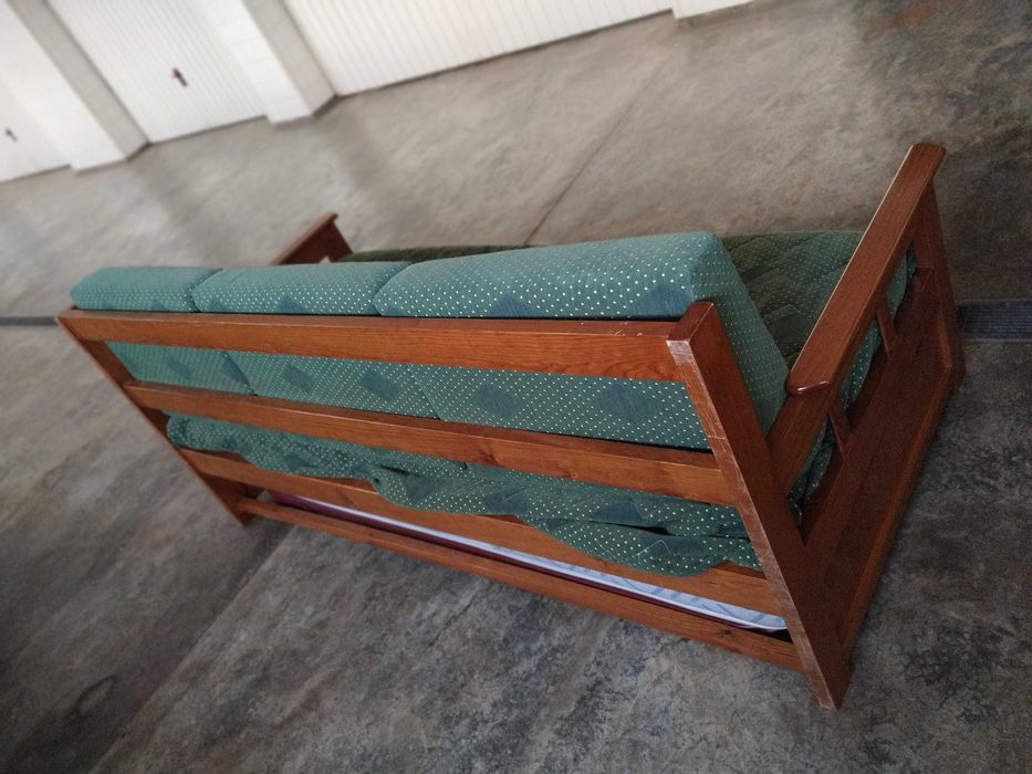 Sofá Cama em Excelente Estado