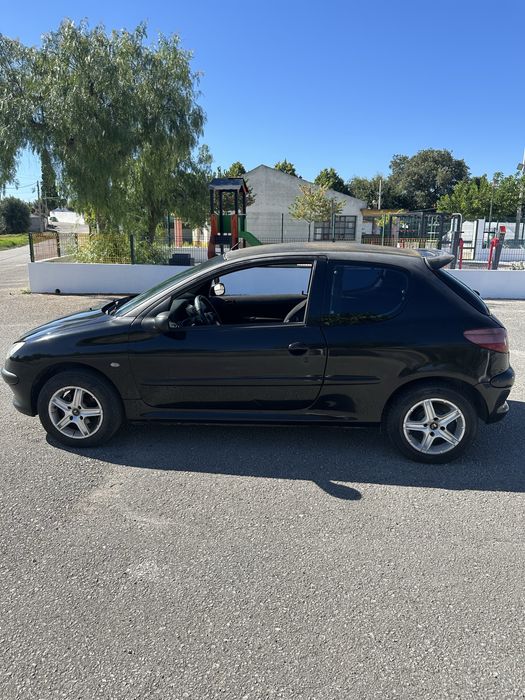 Peugeout 206