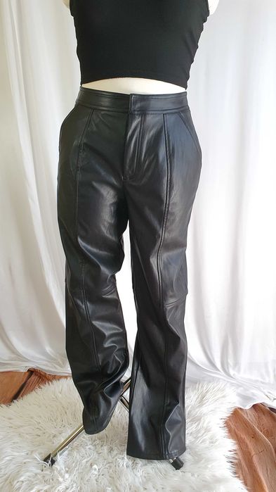 Spodnie skórzane z wysokim stanem czarne eko skóra M 38 Asos Design