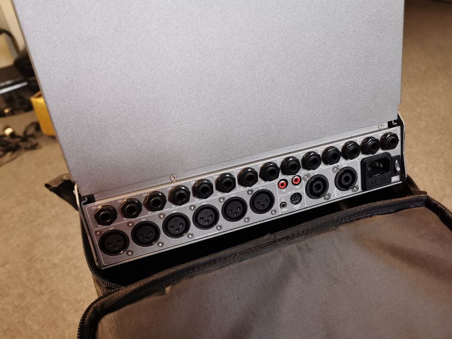 Mesa de som Amplificada ETEK