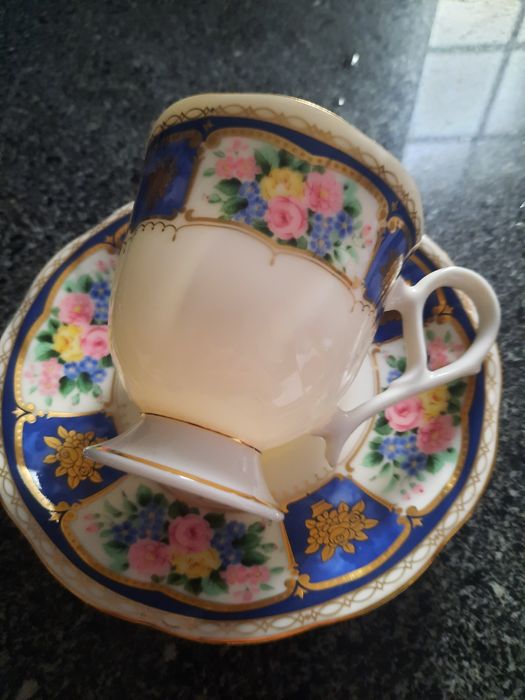 Chávena e pires porcelana do Japão