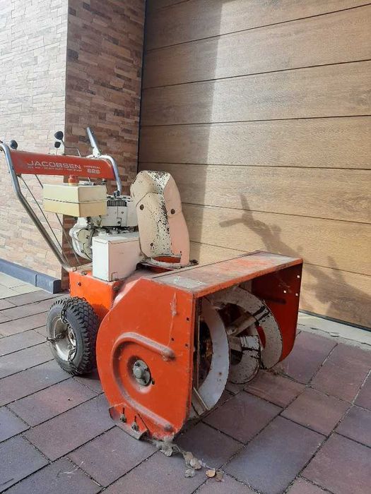 Odśnieżarka spalinowa