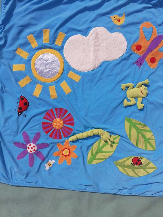 Mata edukacyjna dywan do zabawy dla niemowlaka