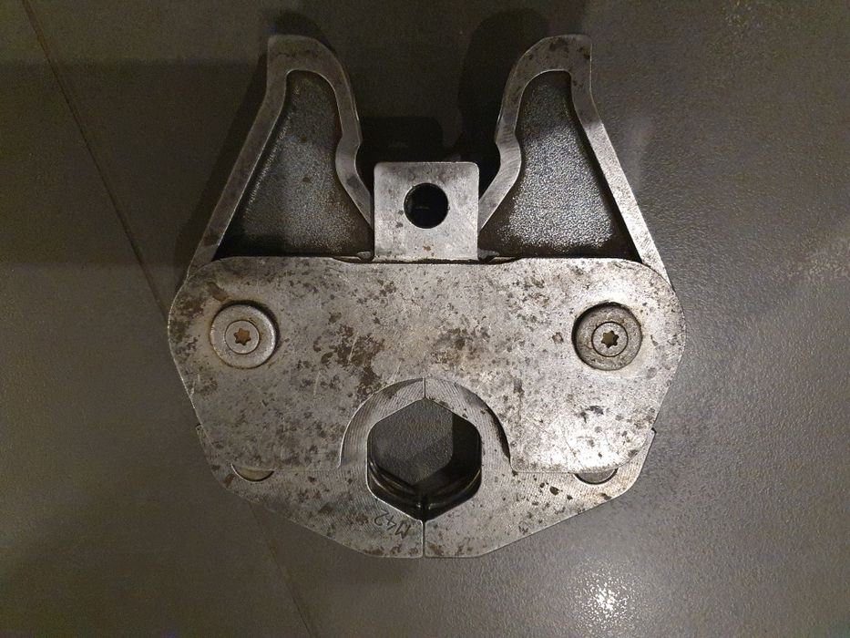 Zacisk szczęka kamień cegi REMS M42