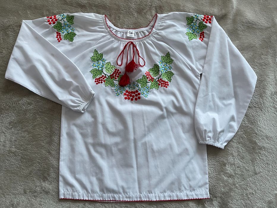 Вишиванки, блузи, спідниці, сукні,  10-15р.