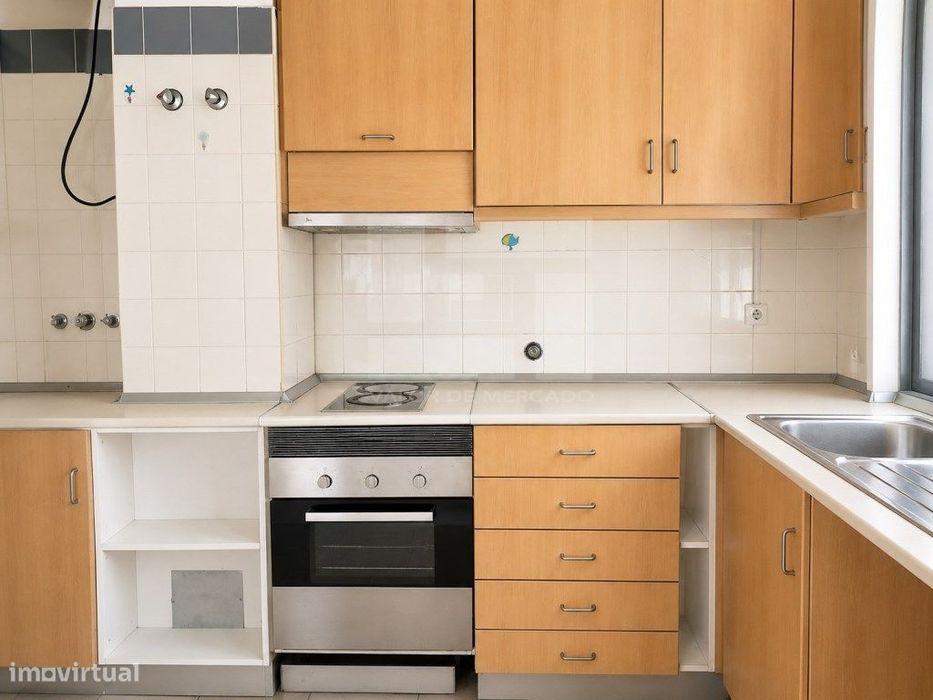 Apartamento T2 - Ameixoeira