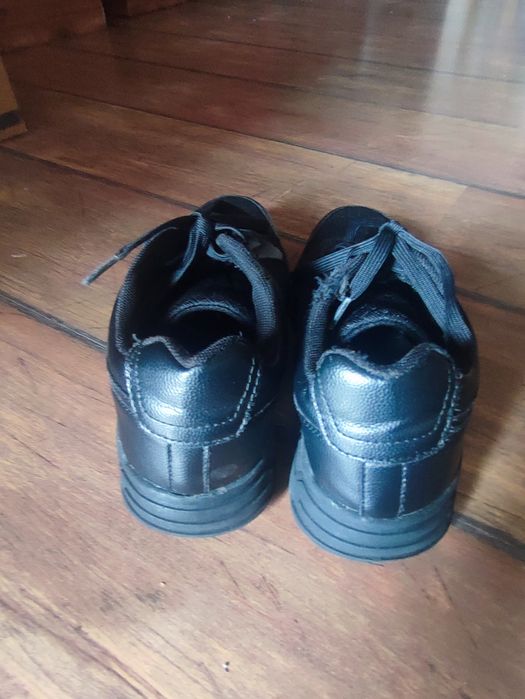 Buty czarne sportowe