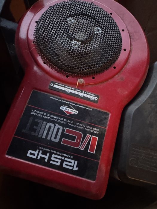 Silnik Briggs & Stratton 12.5 HP