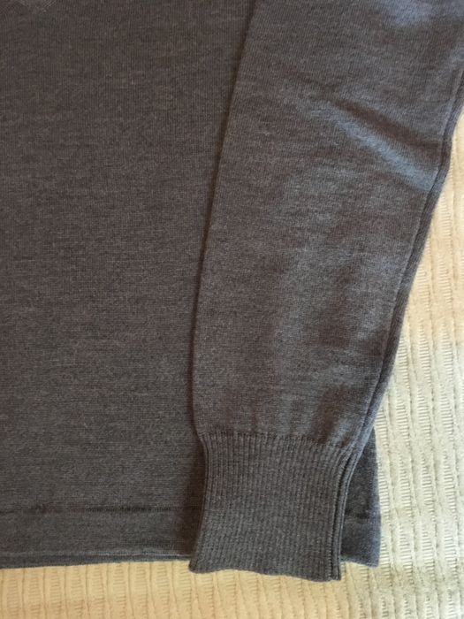 Pullover cinza da marca Burberry