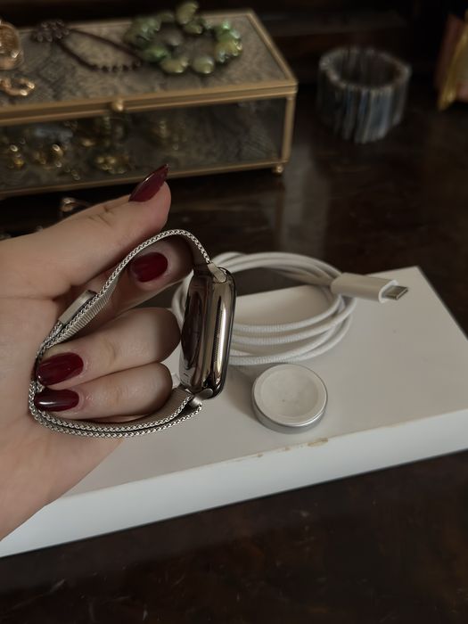 Apple Watch 10 Tytan natural 42mm gps+cellular
