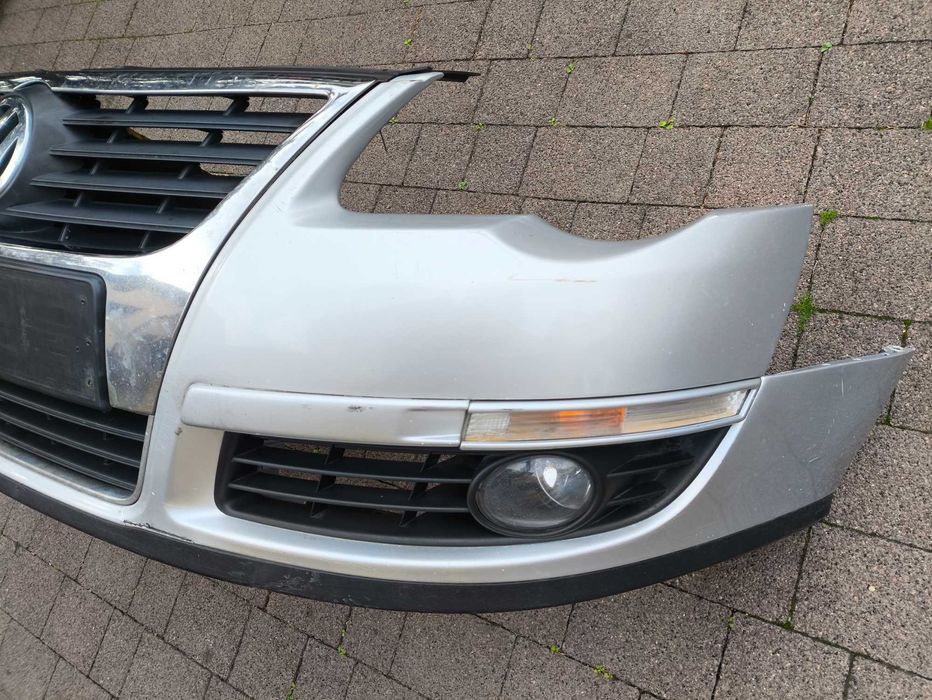 Zderzak Przedni VW Passat B6 Kolor Srebrny LA7W