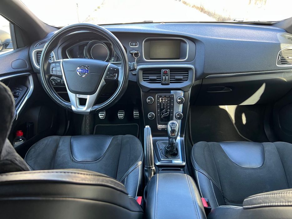 Volvo V40 1.6 D2 R-Design