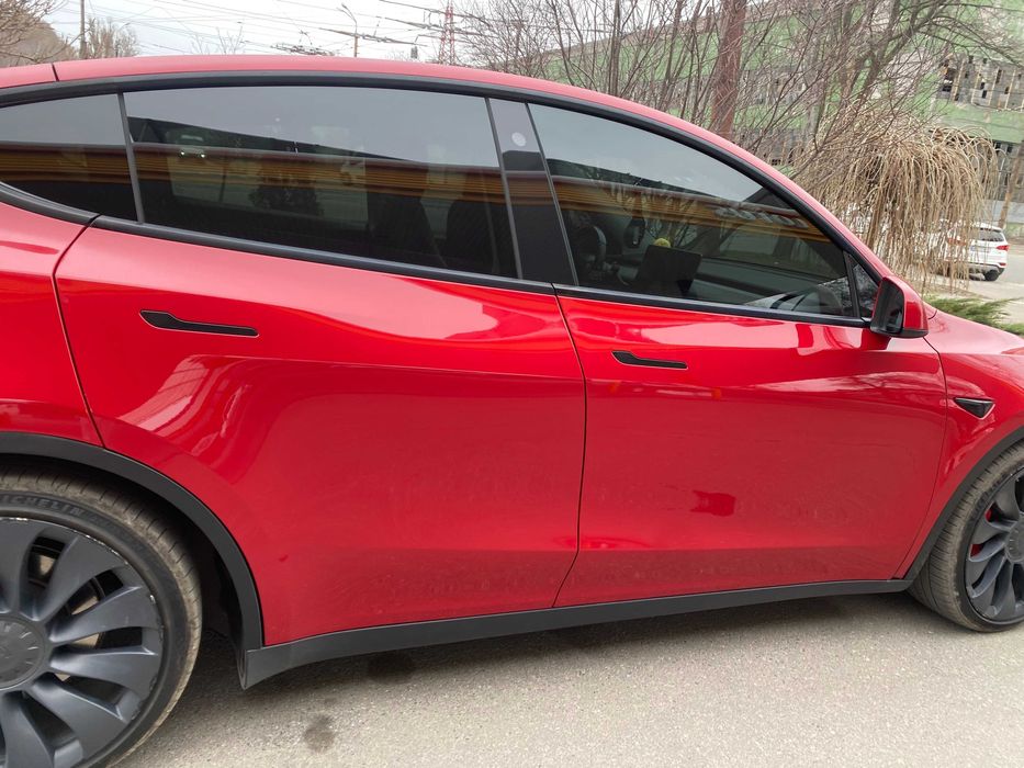 Tesla Y Performance 2021