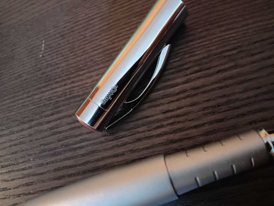 Caneta Rotring Initial Rollerball cinza