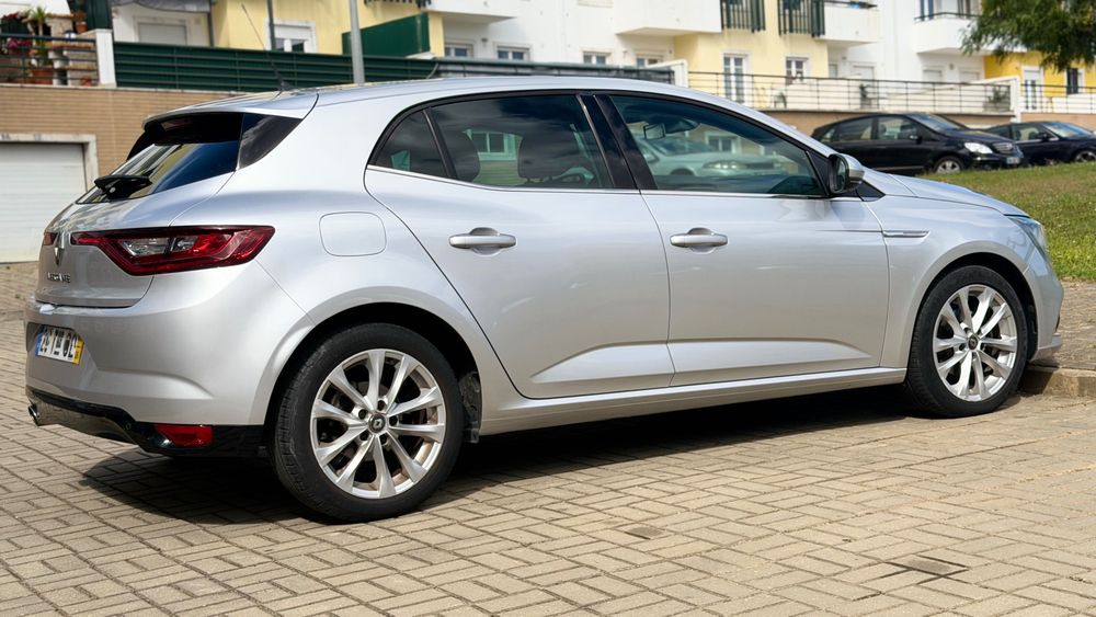 Renault Megane 1.2 TCe Intens 2017 Só 37.000kms como novo - Nacional único dono