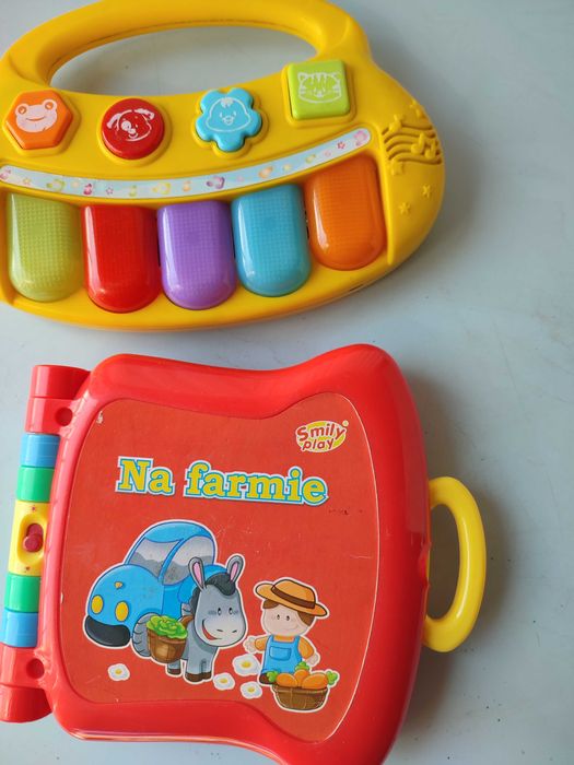 Pianino i książeczka interaktywna
