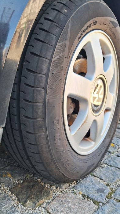 Vw Golf 1.4 gasolina super conservado