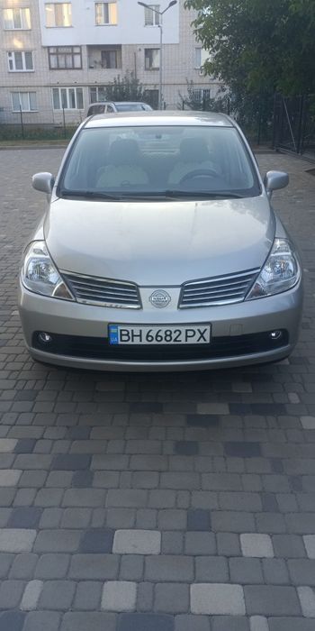 Ніссан Тііда 1.6 Автомат