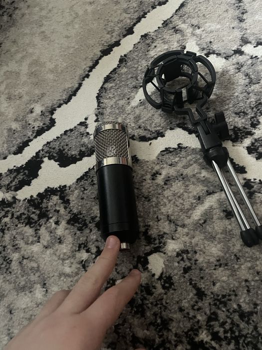 Продам мікрофон BM 800