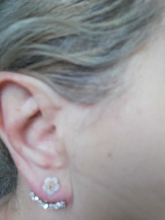 Małe kolczyki z cyrkoniami