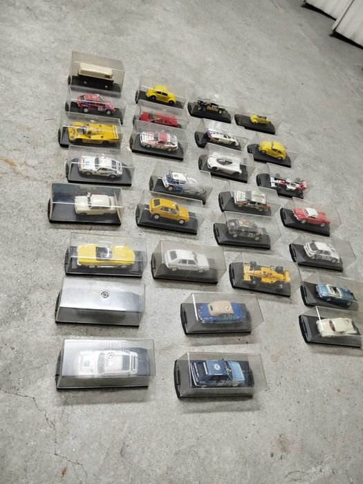 29 Miniaturas de carros da Vitesse e Onyx