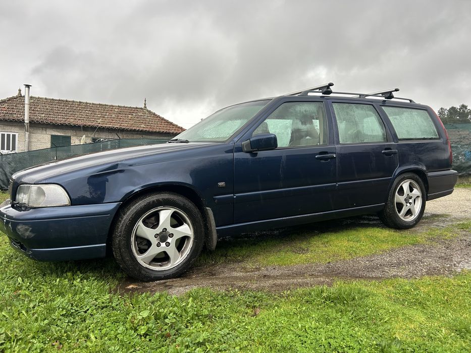 Volvo V70 T5 ( alarme ativo / bloqueada )
