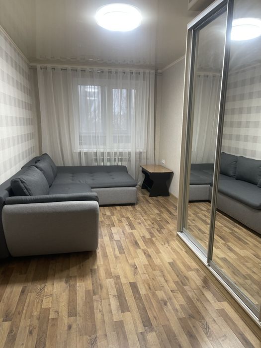 Подобова оренда  Двухкомнатная квартира в центре. 95 квартал