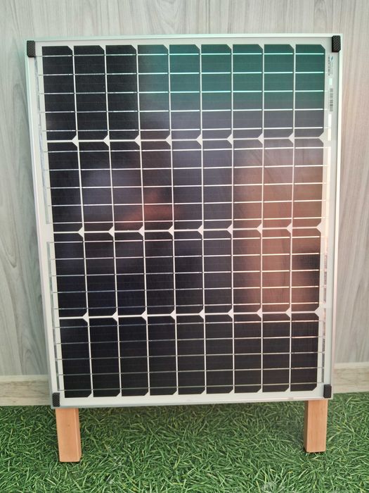 Сонячна зарядна станція. Панель Victron Energy. Акумулятор. Контролер.