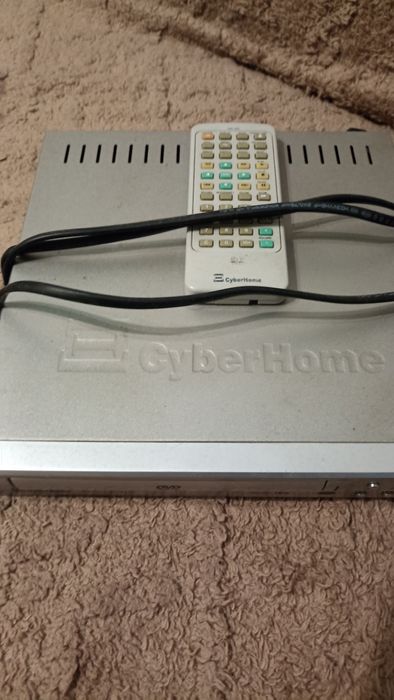 Продам ДВД програвач