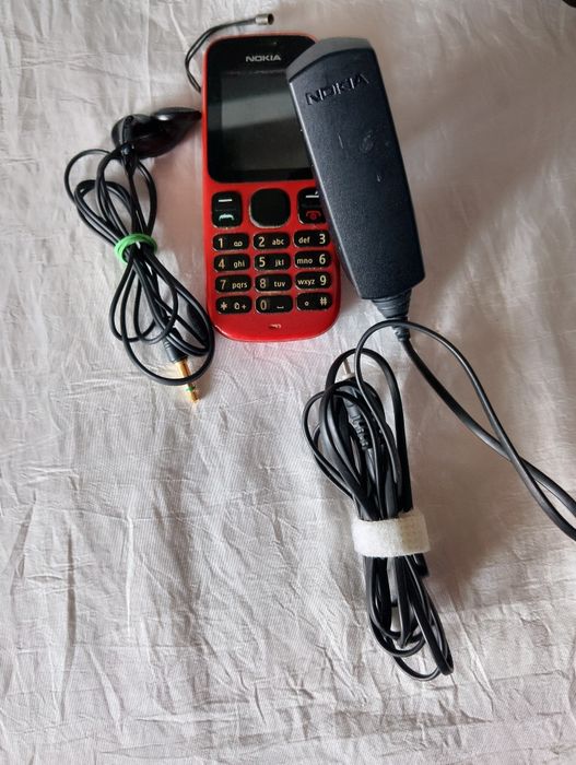 NOKIA 101 DUAL SIM idealna dla seniora,bez simlocka, ładowarkaNokia,słuchawki gratis.