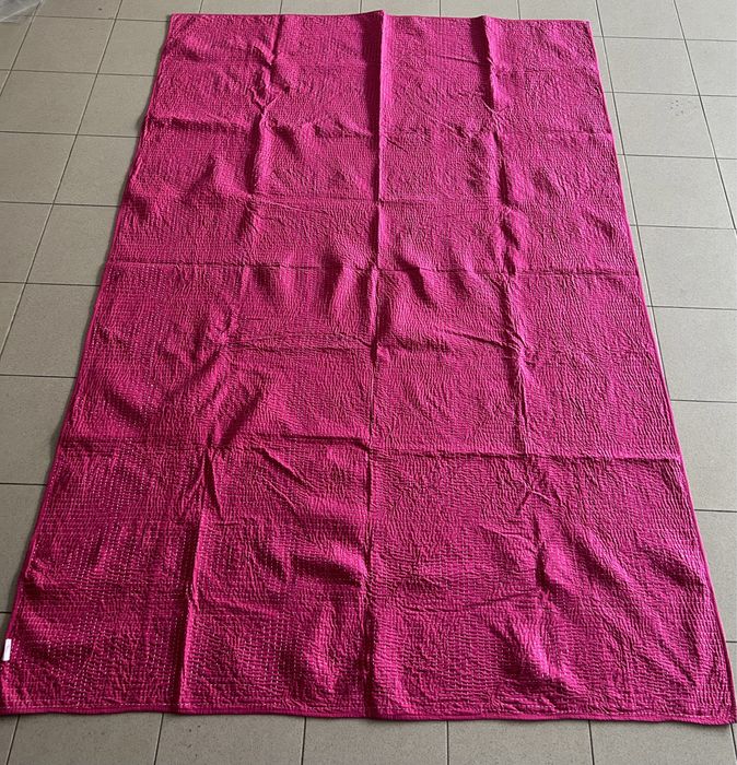Colcha rosa choque de dupla face