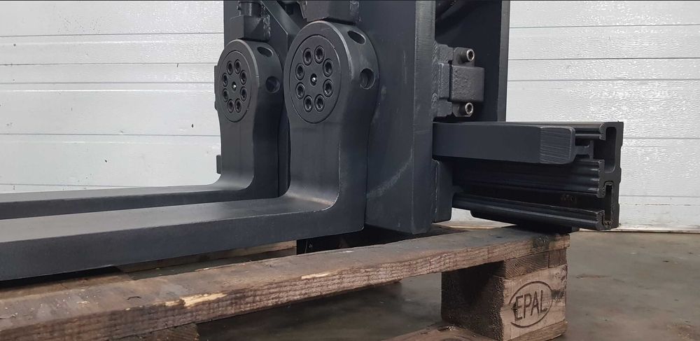 Widły obrotowe ścisk CASACDE 2A 1800kg chwytak do bel z przesuw boczny