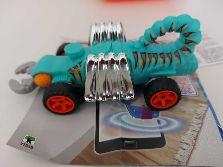 Kinder/Hot Wheels promotional item64729954908802121