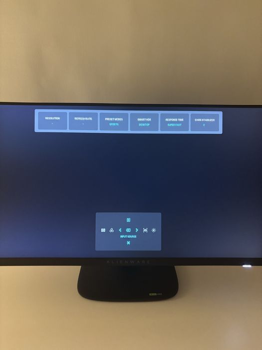 Monitor alienware 2525hm 320hz