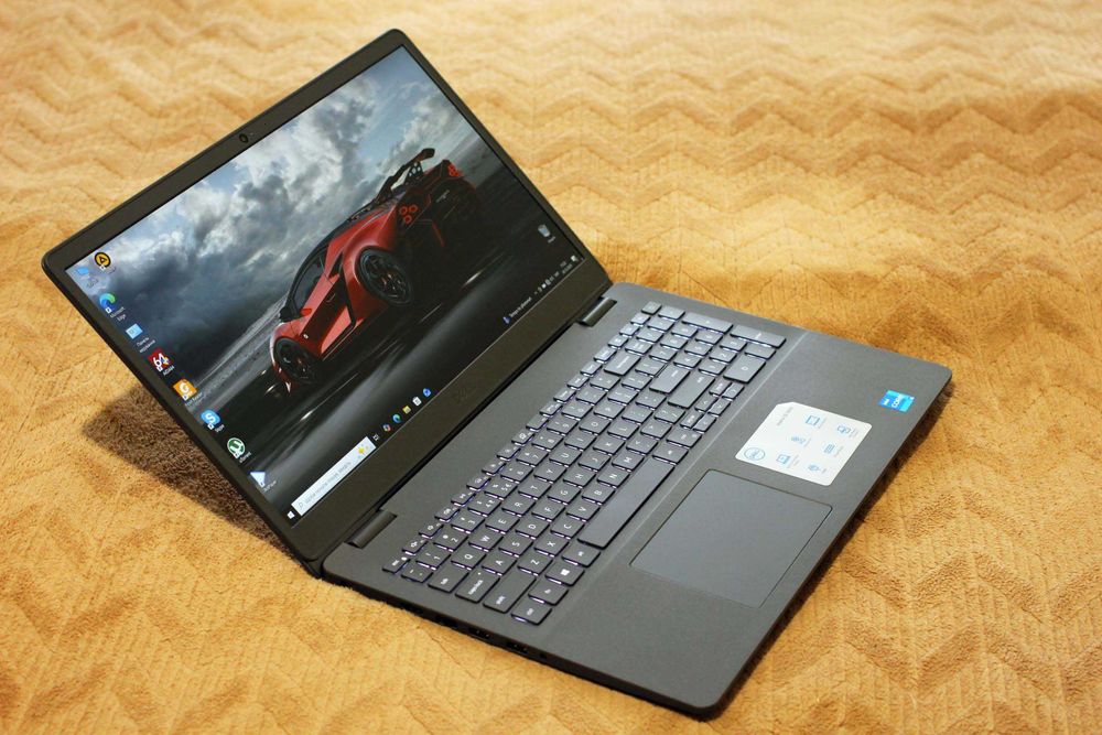 DELL Vostro 3500/2022г/i5-1135G7/Видео 4GB/16GB/SSD256/АКБ5ч/15 ipsFHD