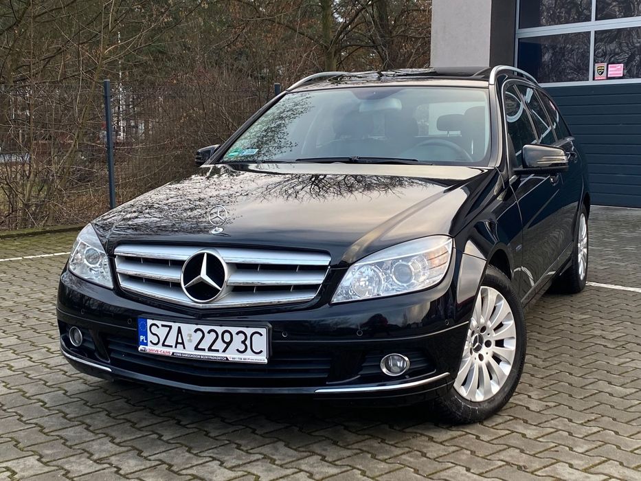 Mercedes-Benz Klasa C C180 Benzyna 156 PS Skóra Szyberdach Alufelgi Czarny Zadbany ! ! !