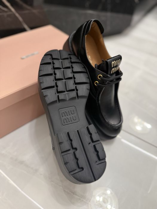 Połbuty Miu Miu black Leather