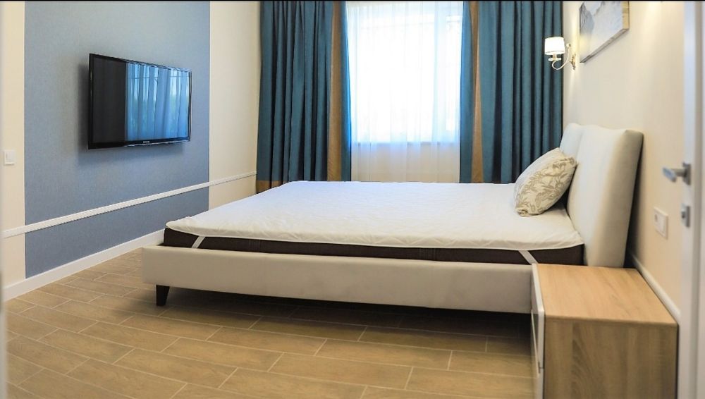 Елітний будинок поряд з озером! З укриттям та повна автономність!